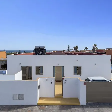 Villa Pause By *